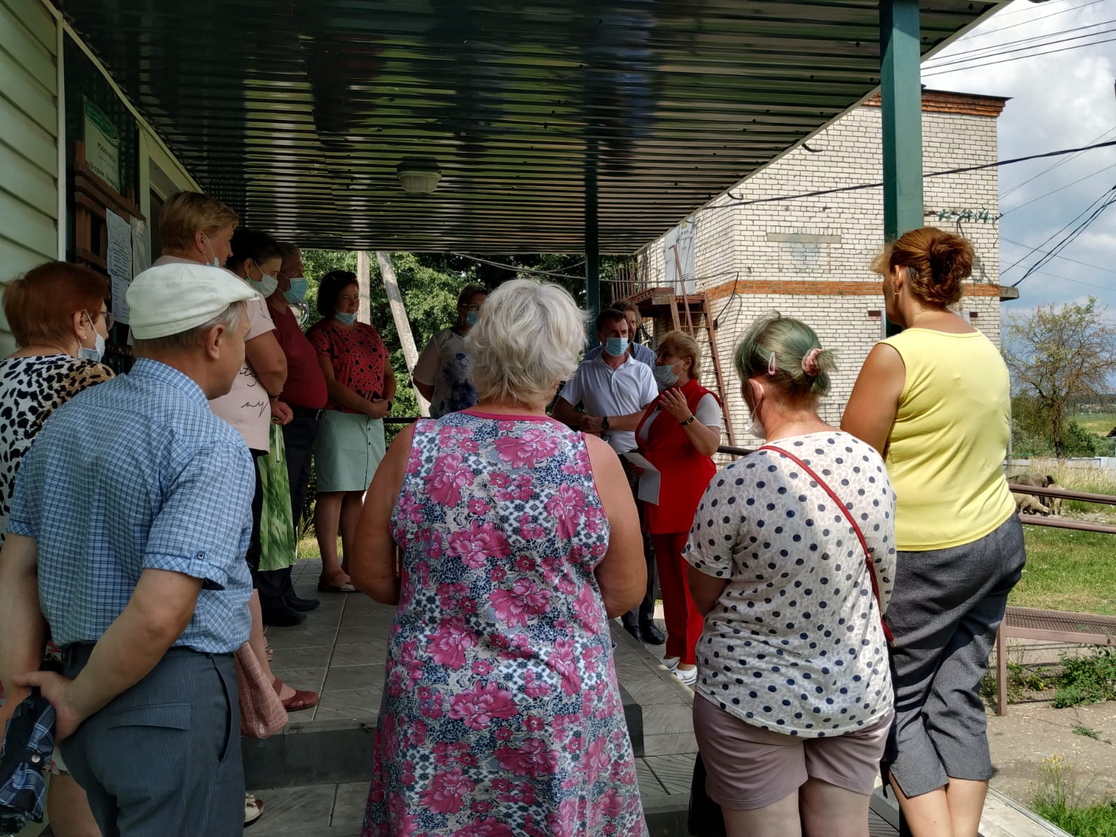 В Дорохово состоялась беседа депутата МОД с жительницей поселка |  19.07.2021 | Руза - БезФормата