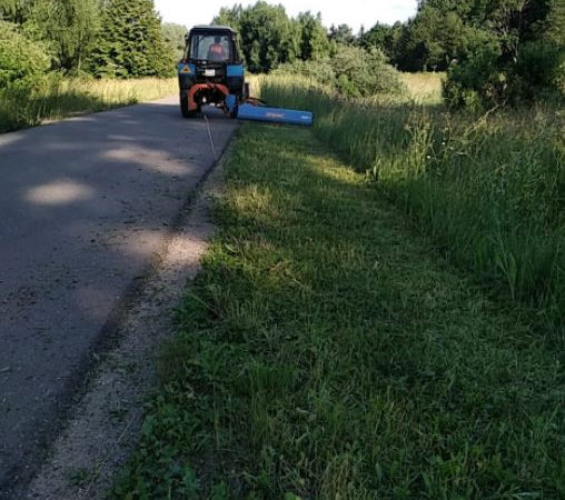 В Рузском округе окашивают газоны и обочины дорог