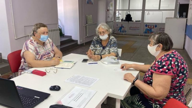 Тучковские пенсионеры учились пользоваться сайтом РПГУ