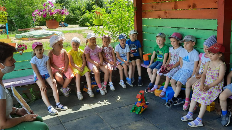 Юным колюбакинцам рассказали о Петре и Февронии