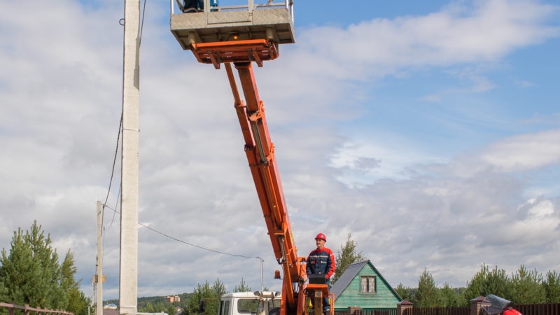 В Рузском округе ведутся работы по реконструкции электросетей