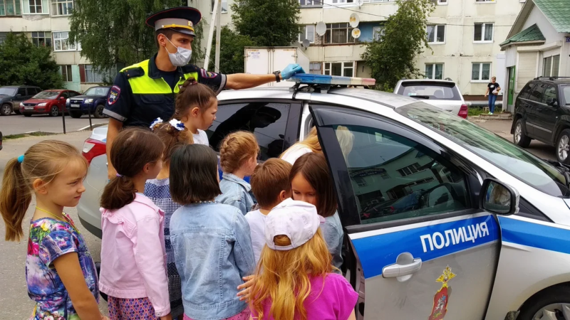 Представитель ОГИБДД провел познавательное занятие для юных тучковцев