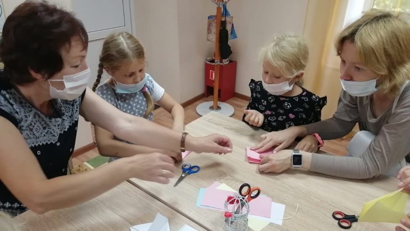 Юных жителей Тучково учат искусству оригами