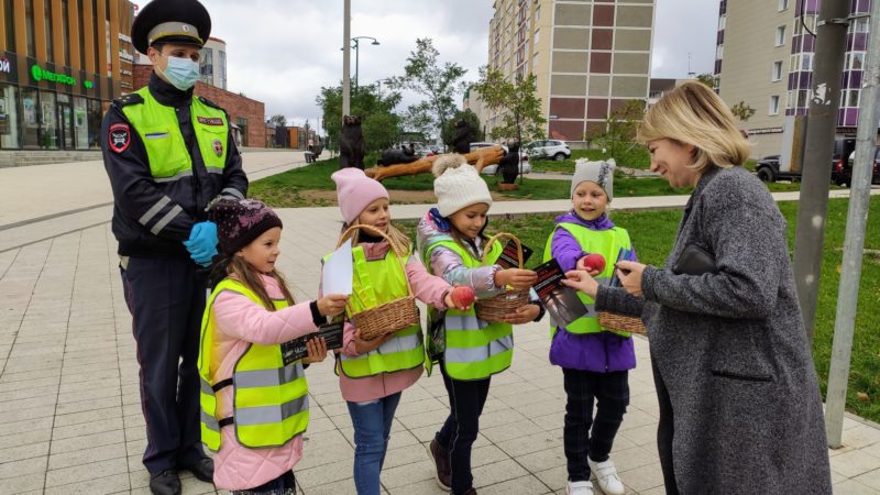 Учащиеся города Рузы призывают соблюдать правила дорожного движения
