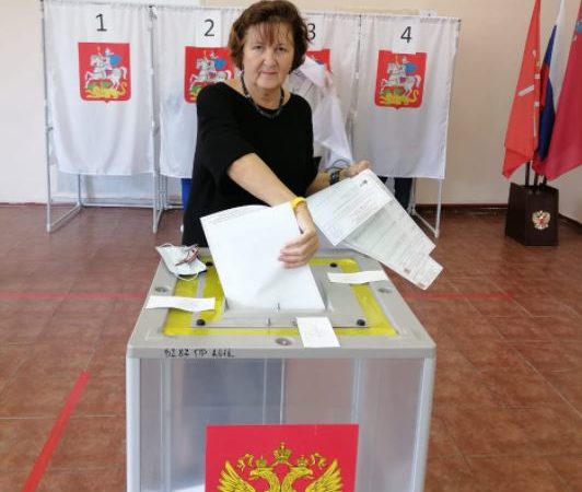 Ружане активно голосут