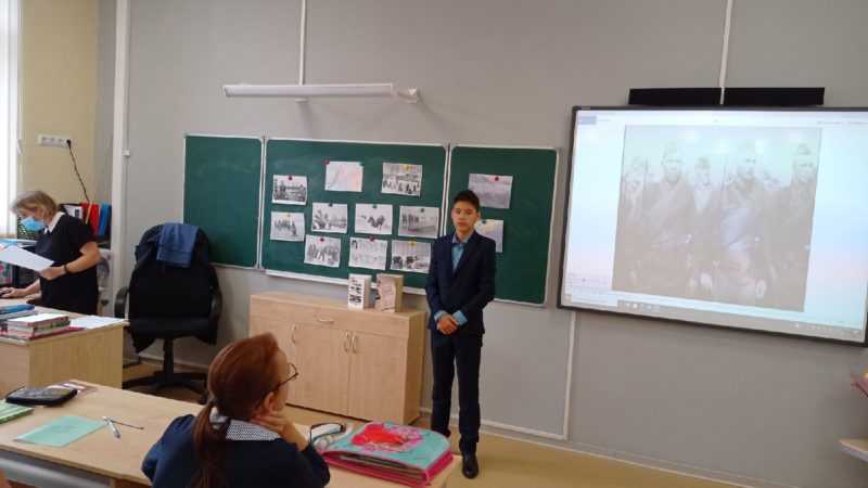 Тучковские школьники читали стихи о блокадном Ленинграде