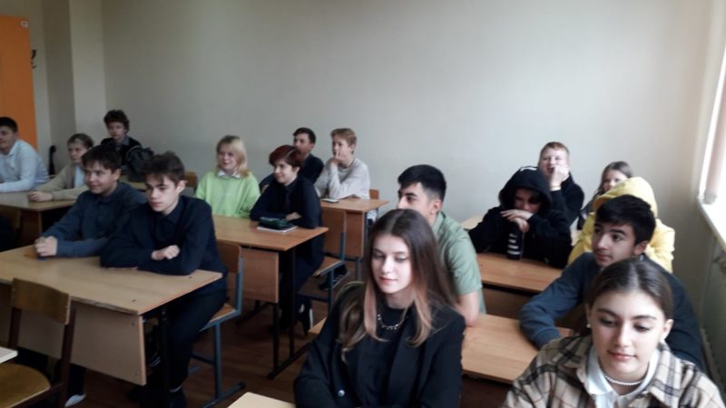 Ружанам провели часы истории и профилактики в интернете