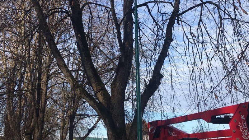 В Рузском округе ремонтируют фонари