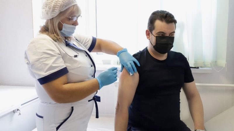Николай Пархоменко призывает ружан вакцинироваться