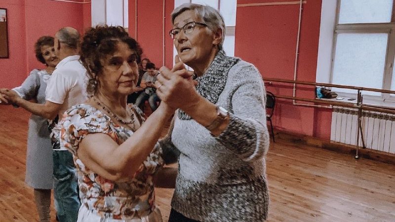 Тучковские пенсионеры «зажигали» на танцполе