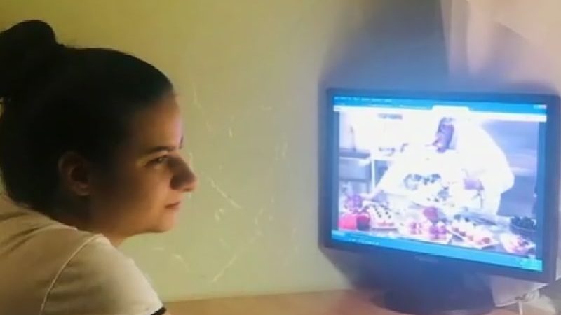 Тучковской студентке вручили сертификат конкурса