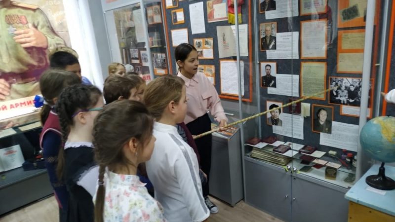 В Кожинской школе проходят экскурсии в музее