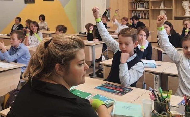 Юным тучковцам вручили фликеры