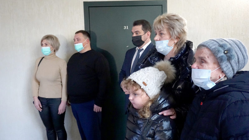 В Тучково вручают ключи новоселам