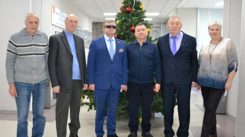 Депутат Мособлдумы вручил награды ветеранам Рузского ОМВД