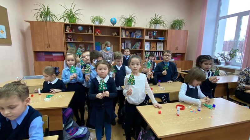 Первоклассники тучковской школы приняли участие в творческой программе