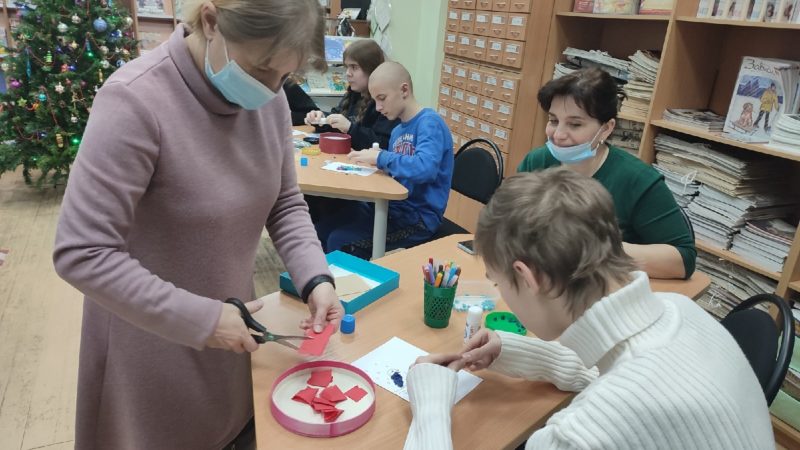 Тучковская библиотека провела занятие в рамках творческой мастерской