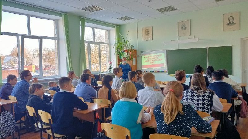 Рузская библиотека провела беседы на тему мужества