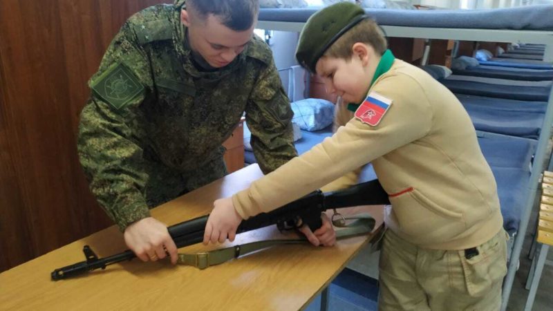 Кожинский отряд юнармии посетили военную часть в Нестерово