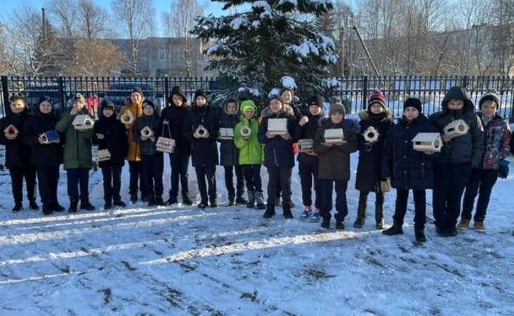 Лицеисты сделали кормушки