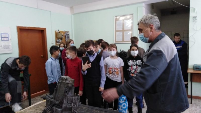 Покровские школьники побывали на экскурсии по профориентации