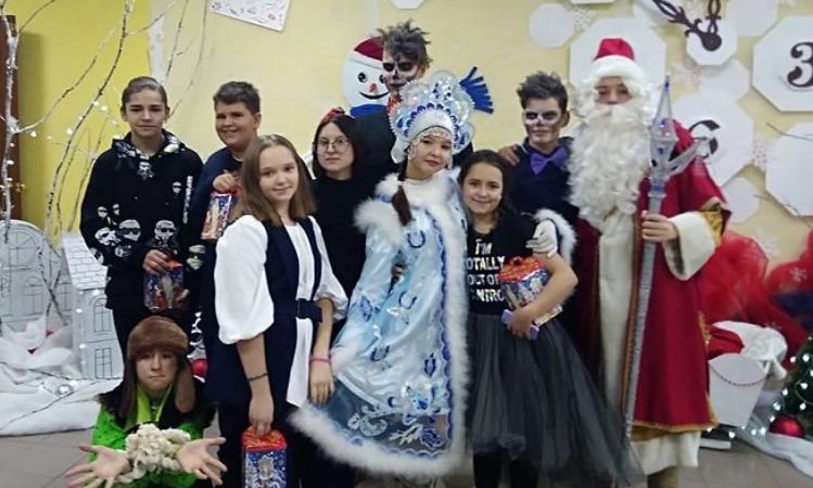 Колюбакинские школьники побывали на новогоднем представлении