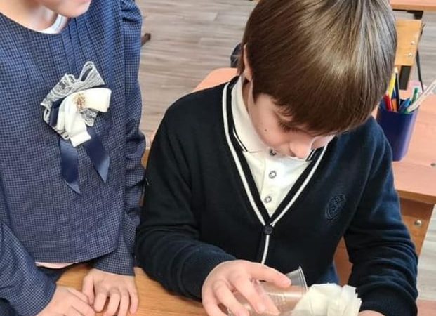 Лицеисты провели опыты с водой