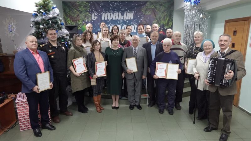 В Молодежке наградили активных ружан