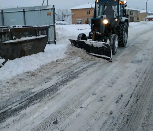 В Рузском округе убирают снег