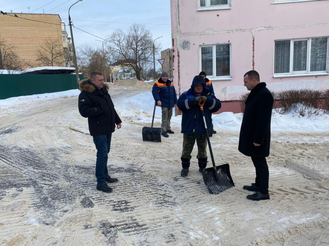 Заместители главы администрации РГО проверяют уборку снега в населенных  пунктах | 20.01.2022 | Руза - БезФормата