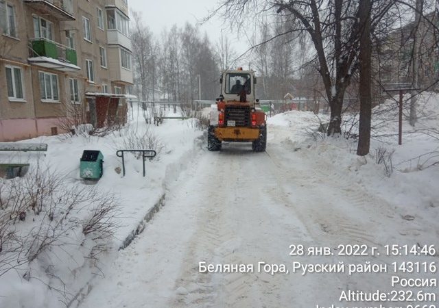 Ружанам — о графике уборки дворовых территорий