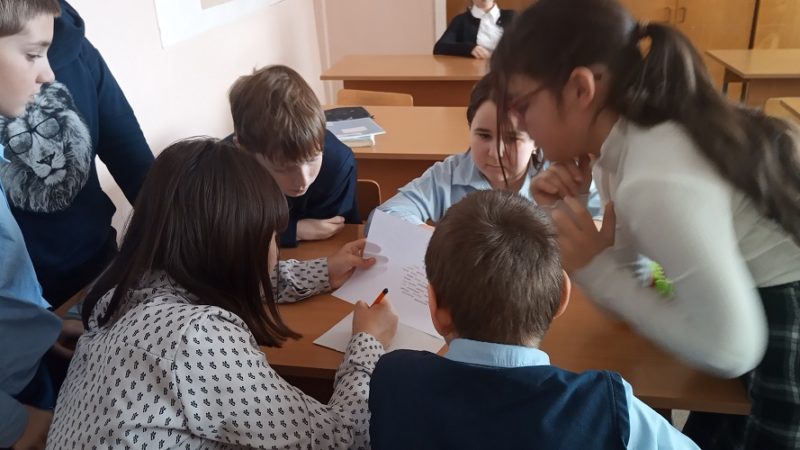 Учащиеся Колюбакинской школы – о безопасности в сети Интернет