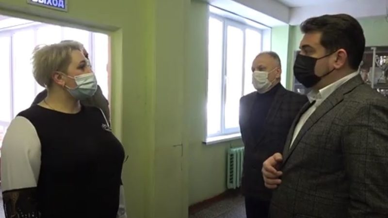 Николай Пархоменко посетил школу номер 3 в посёлке Тучково