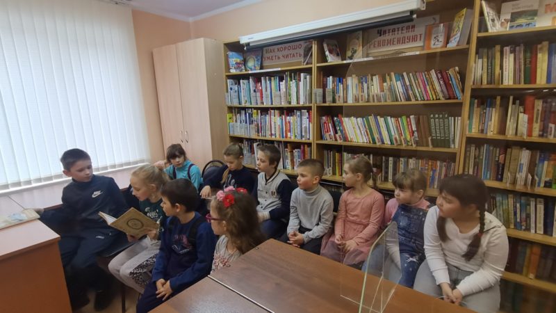 Старорузская библиотека провела литературный час