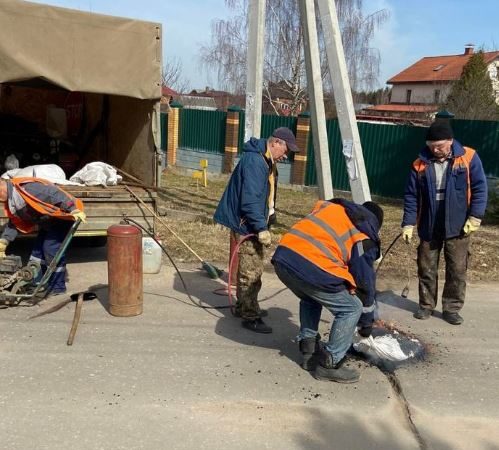 В Рузском округе латают дорожное покрытие