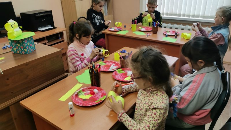 В Старой Рузе мастерили цыплят