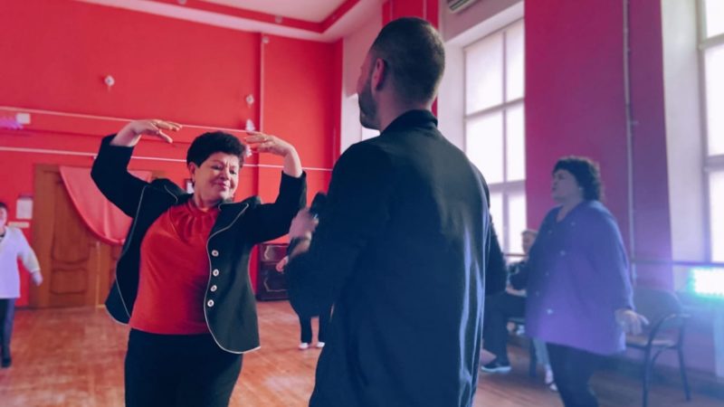 Тучковские долголеты танцевали и пели