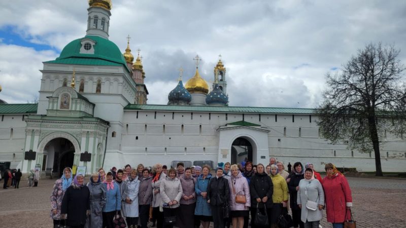 Рузские пенсионеры посетили Троице-Сергиеву лавру