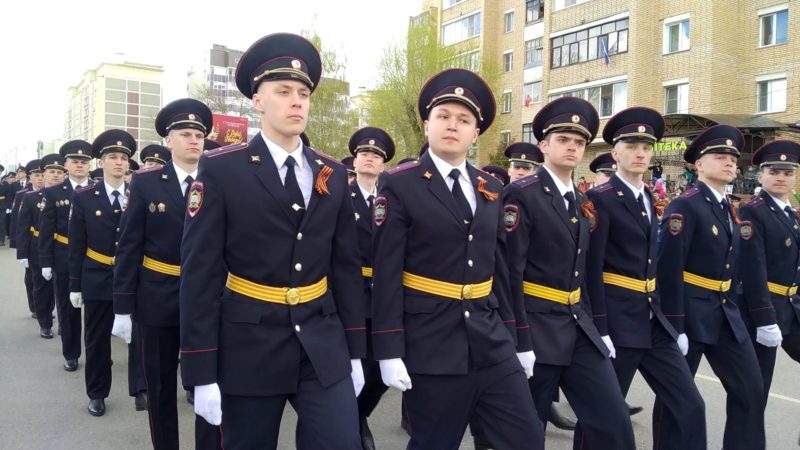 Рузские полицейские приняли участие в военном параде в честь 77-летия Великой Победы