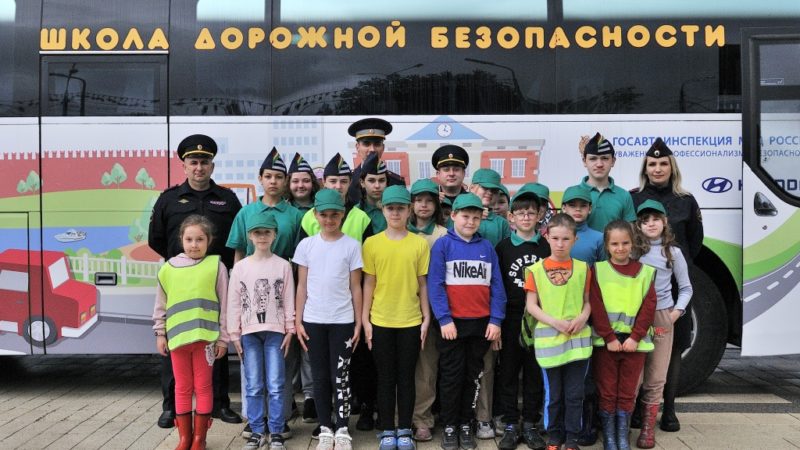 Автобус-тренажер «Школа дорожной безопасности» побывал в Рузе