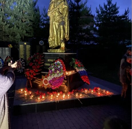 Сотрудники Беляногорского дома культуры зажгли «Свечу памяти»