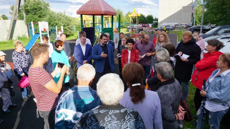 Николай Пархоменко побеседовал с дороховчанами