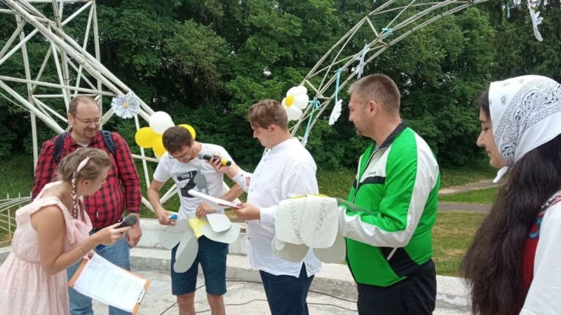 На Городке пели, танцевали и веселились