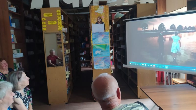 Дороховские пенсионеры посмотрели кино своей молодости