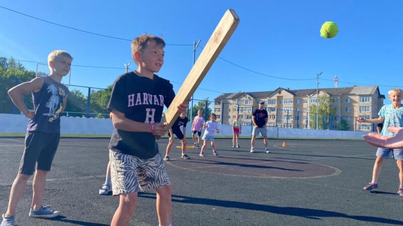 Волковцы играли в «Русскую лапту»
