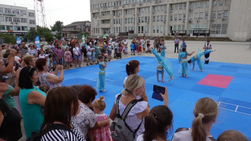 Ружане веселятся на празднике
