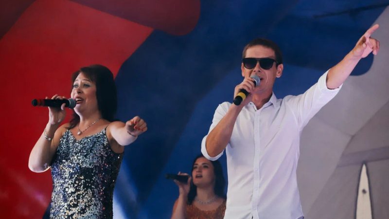 В Колюбакино пели и танцевали
