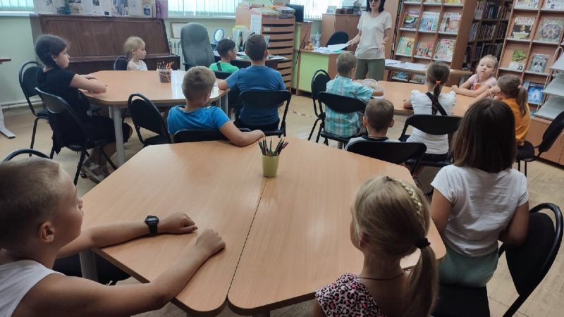 Юные тучковцы развивали логику, делали гимнастику, рисовали