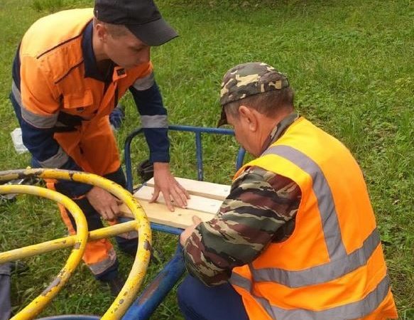 В Рузском округе следят за состоянием детских площадок