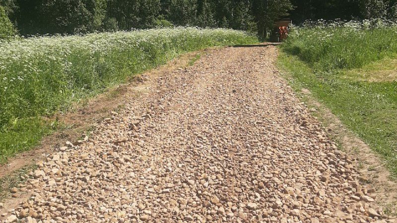 В Рузском округе продолжается отсыпка дорог